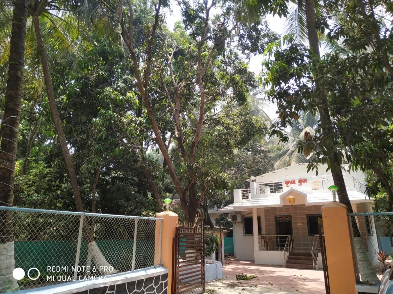 Krushna Kunj Holiday Home Алібаґ Екстер'єр фото