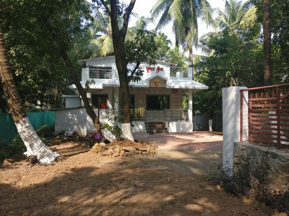 Krushna Kunj Holiday Home Алібаґ Екстер'єр фото